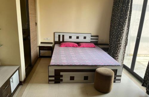 Raichak Villa | Tranquil villa Raichak