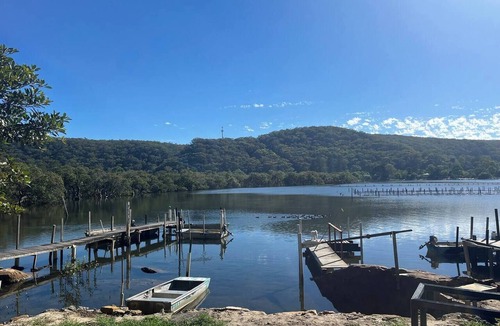 Patonga House | Tranquil waterfront home