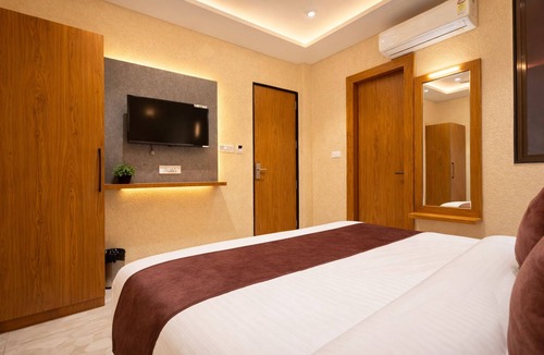 Ujjain Hotel | Travinities Premier, Ujjain