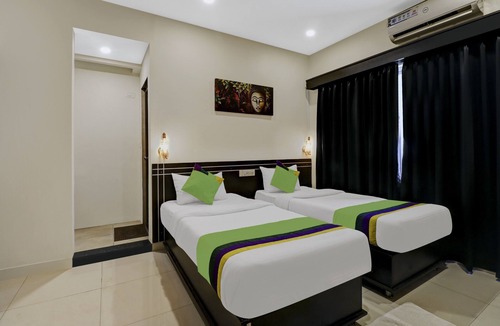 Domlur Hotel | Treebo Blueberry Inn