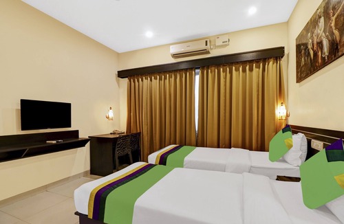 Domlur Hotel | Treebo Blueberry Inn