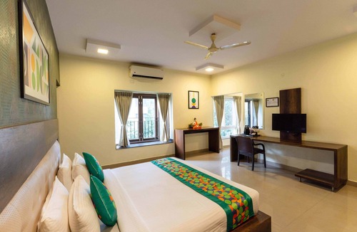 HBR Layout Hotel | Treebo Cranberry Delight