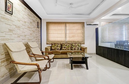 Koramangala Hotel | Treebo Elite Premium Homes