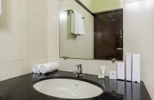 Guirim Hotel | Treebo Green Park