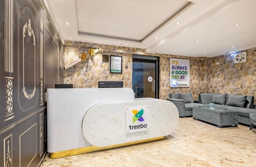 Sector 70 Bed & Breakfast | Treebo Noida Business Suites