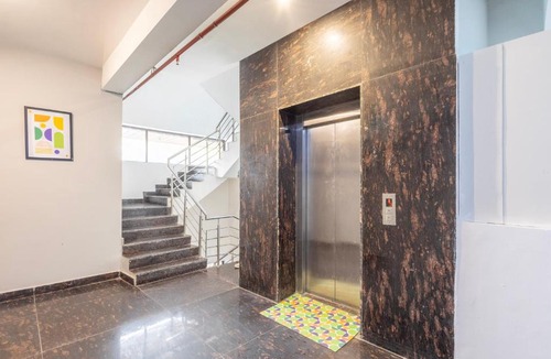 Sector 70 Bed & Breakfast | Treebo Noida Business Suites