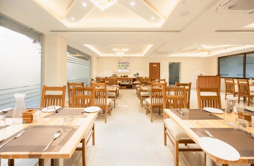 Thaltej Hotel | Treebo Premium Bizz