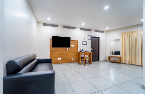 Malappuram Hotel | Treebo Premium Park Calicut