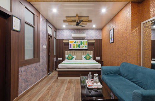 Sarnath Hotel | Treebo Saumendra Residency