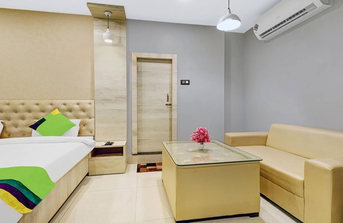 Paltan Bazaar Hotel | Treebo Spring Brook