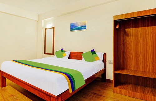 Dapoli Hotel | Treebo SS Residency Mountain View