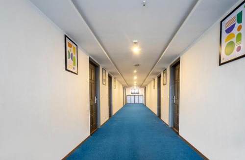 Ahmedabad Hotel | Treebo Terrazzo Suites