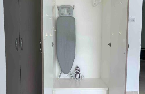 Lumut House | Trichrome Marina Island Minimalist Villa with Balcony