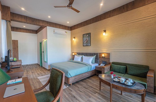 Bail Parao Resort | Trideus The Wild Fraser Corbett