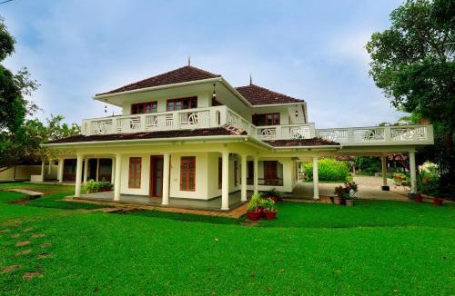 Champakulam Resort | Triveny River Palace