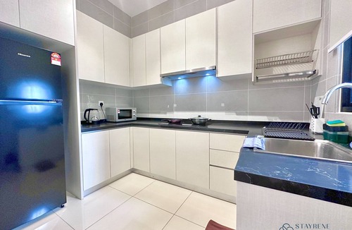 Central District Condo | Twin Tower Residence by Stayrene