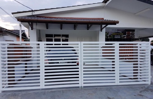 Kampung Batu Tiong House | Ummi Guesthouse