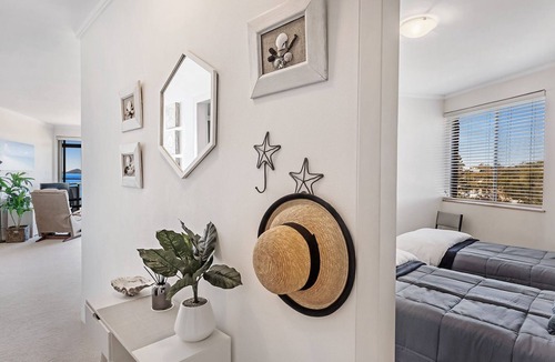 Soldiers Point Apartment | Unbeatable views of the bay!