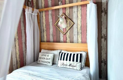 Kampung Sepuluh Apartment | Unicorn Fairy Theme 2BR Airport Suite# Straits Intl# Pantai Hospt