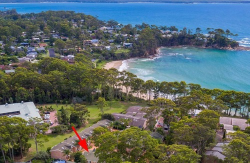 Denhams Beach Apartment | Unit Two in Denham Court- Stunning Beaches minutes away.