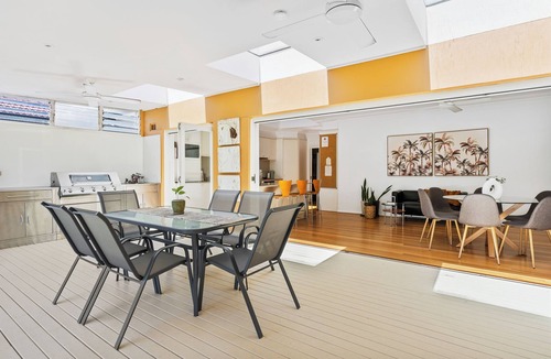 Lindfield House | Urban Poolside Retreat - outdoor living at its best