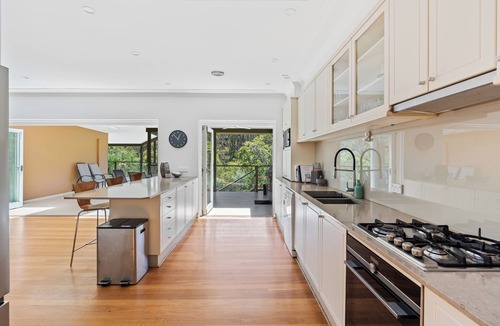 Lindfield House | Urban Poolside Retreat - outdoor living at its best