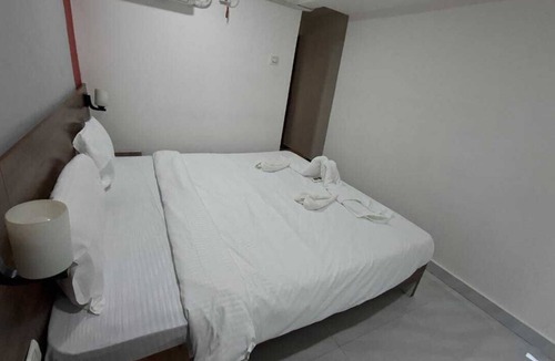 Thite Nagar Hotel | Urban Stay Home