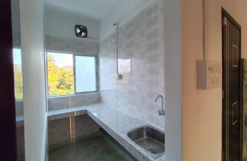 Sualkuchi Hotel | Uttaron Guest House, Near AIIMS Guwahati, Changsari