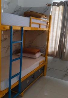 Mysore Hostel | V R S Luxury AC & NON AC Male Dormitory