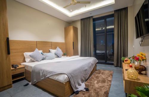 Sector 39 Hotel | Vacanza By Westay Luxury Home