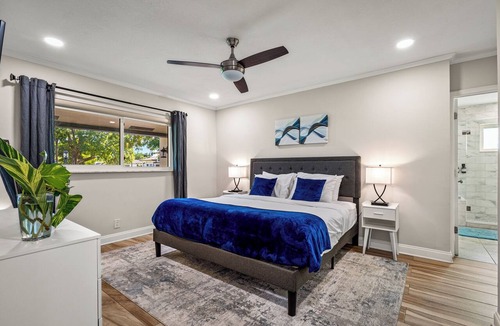 Tropic Palms House | VacationSunwind:Delray home! SW Pool, Fish, Dock, Water front, Close to Bch