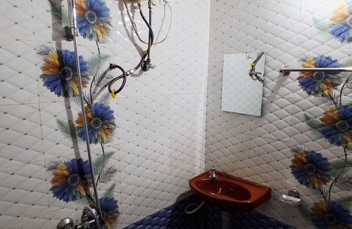 Cola Hotel | Vailankani guest house