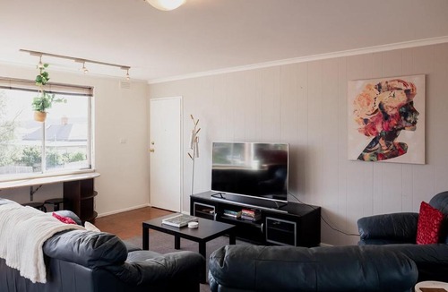 Lenah Valley Apartment | Valley View 6