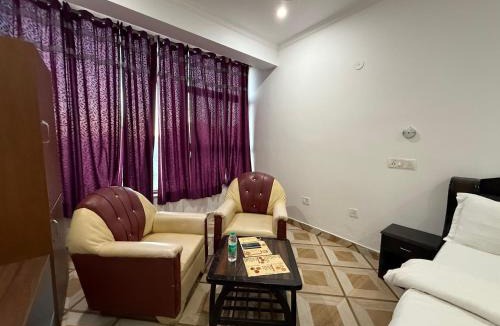Dhanaulti Hotel | Valley View