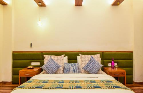 Kasol Hotel | Vampi Lodge & Cafe