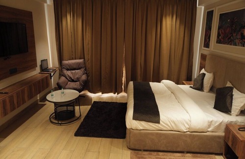 Gorakhpur Hotel | Vardaan Residency Hotel