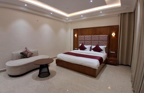 Sarahan House | Vardhn Villa