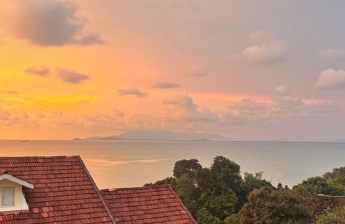 Tanjung Bungah Villa | VELAMUNDI INN