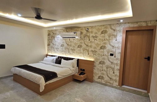 Gwalior Hotel | Velara Hotel &Banquet