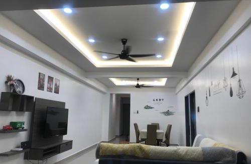 Sitiawan Apartment | Venus Hollywood Homestay Sitiawan
