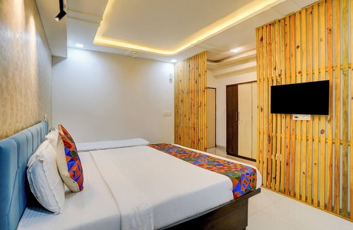 Nerul Hotel | Via Blissful Stays