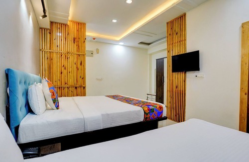 Nerul Hotel | Via Blissful Stays