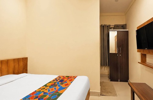 Hebbal Hotel | Via Dhaya Galaxy-Hebbal