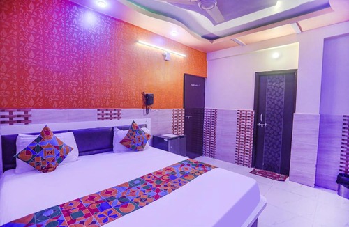 Kanpur Hotel | Via Kanha Dhaam
