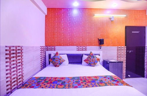 Kanpur Hotel | Via Kanha Dhaam