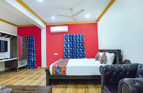 T Nagar Hotel | Via Lloyds Inn