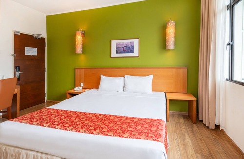 Historic George Town Hostel | Victoria Inn