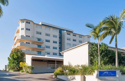 Shoal Bay Apartment | Views More Views Sub Penthouse at The Breakwater in Shoal Bay
