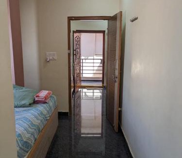 Kamalapur Bed & Breakfast | Vijayanagara Home Stay