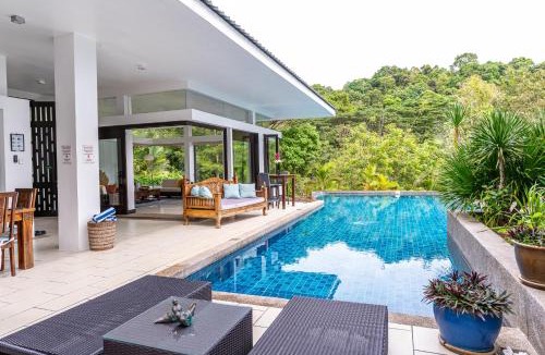 Kampung Kedawang Villa | Villa 4 - Private Pool Villa near Cenang by WOW Holiday Homes